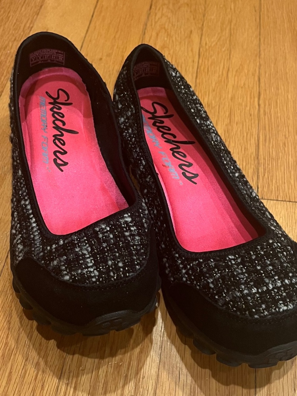 Skechers EZ Flex 2 Flighty Black Silver White Textured Ballet Flats Memory Foam